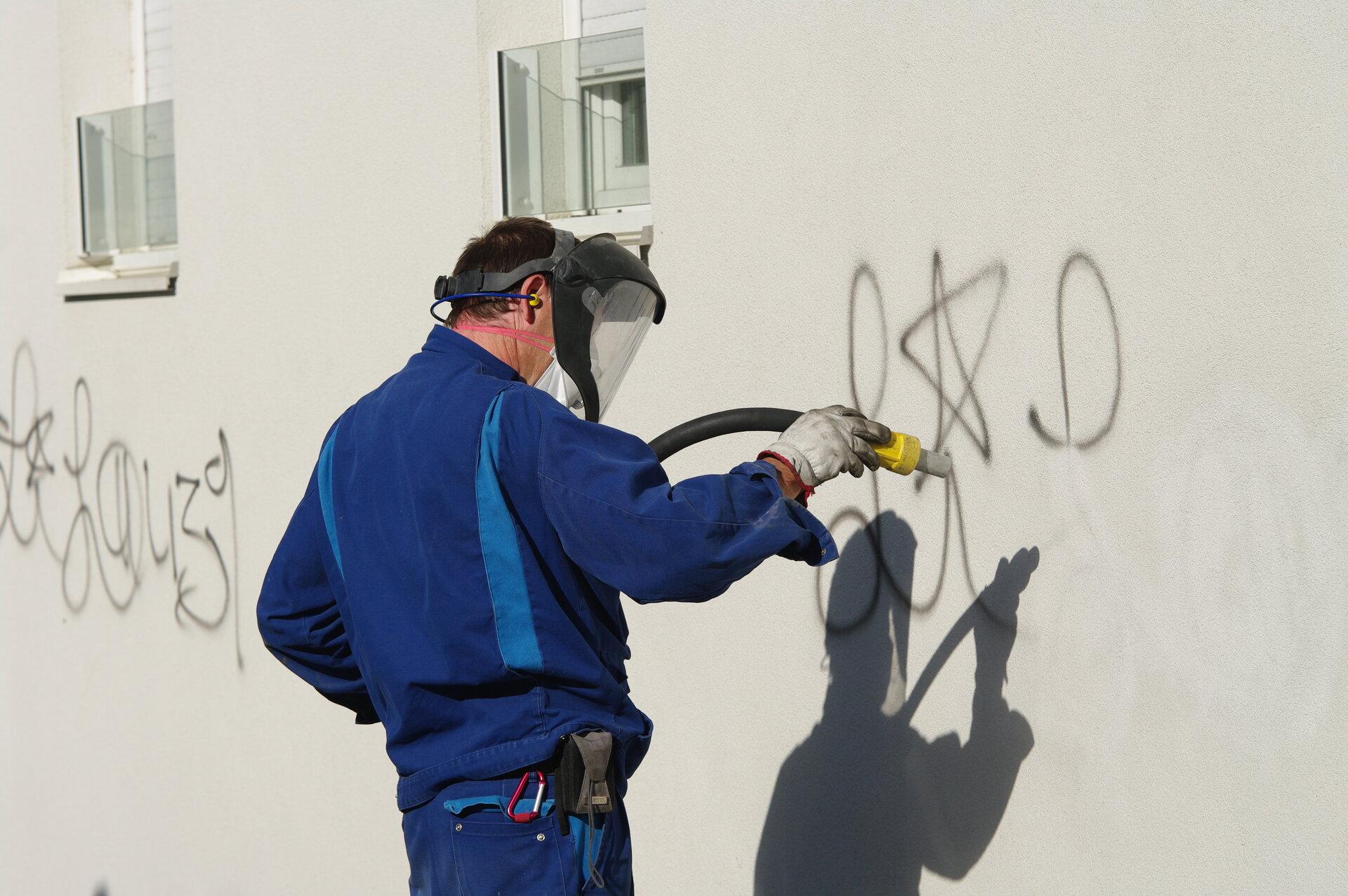 Entfernung von Graffiti